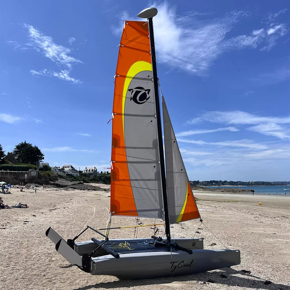 Catamaran école de voile 12 pieds - TY COOL -